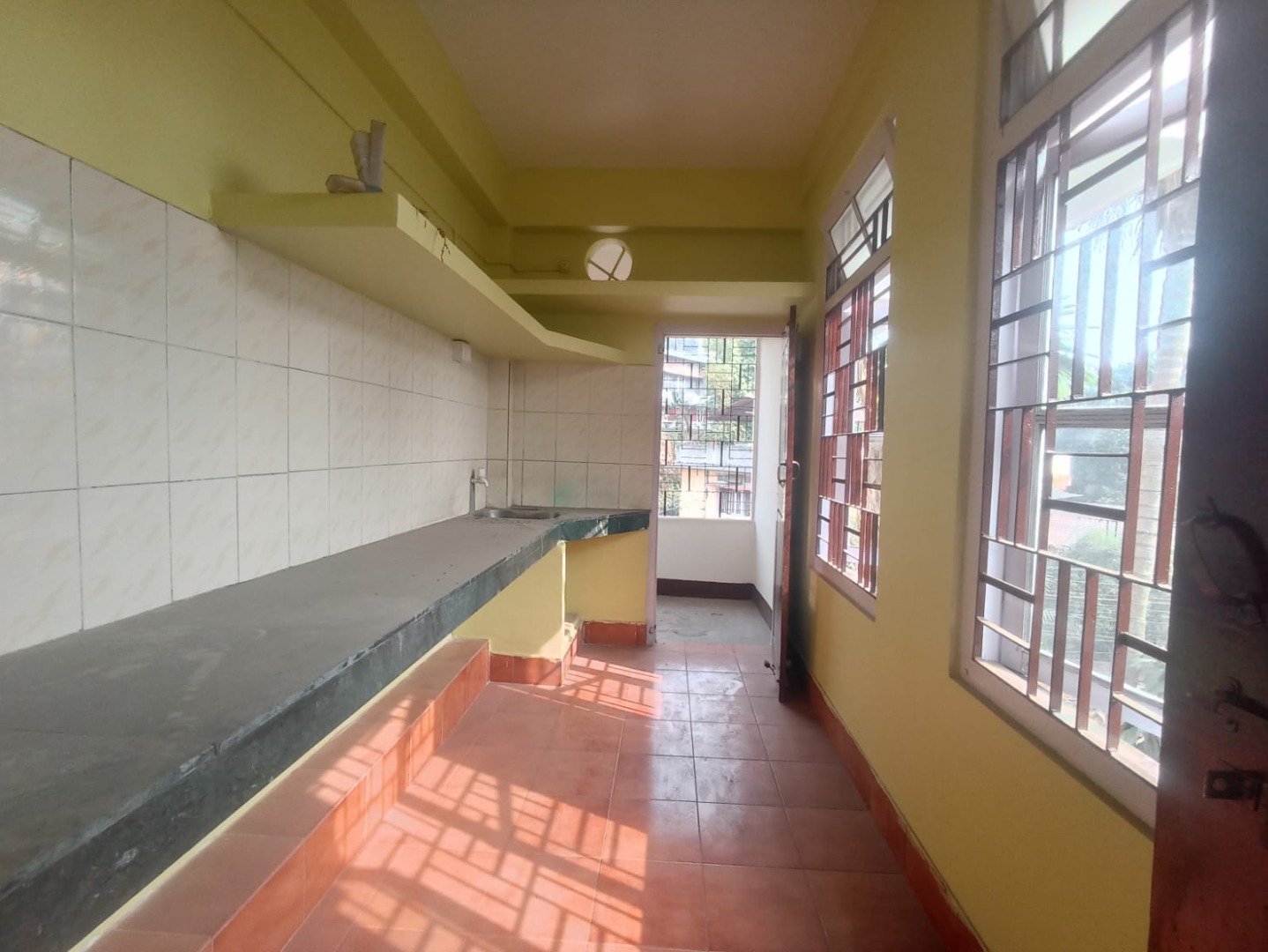 Unfurnished 2bhk in Bamunimaidan, Guwahati, Assam, India for Rent